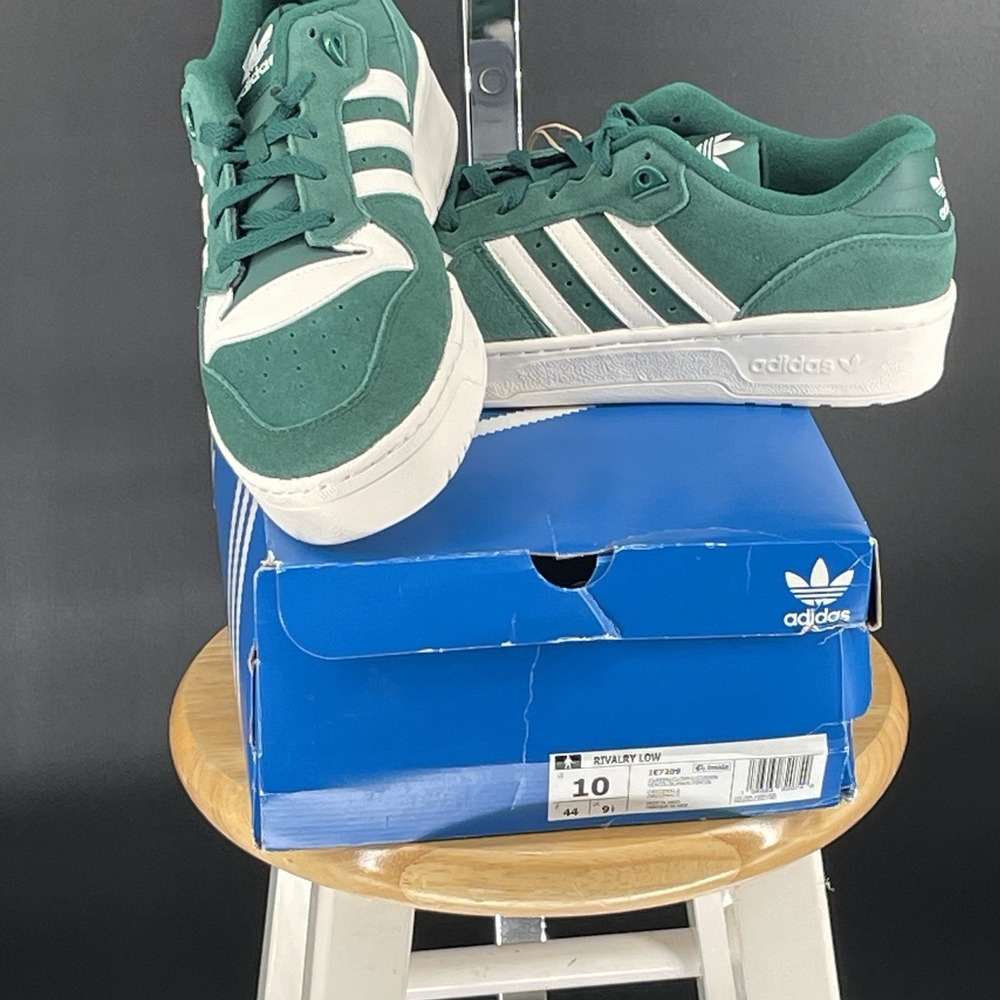 New In Box! Size 10 - adidas Rivalry Low Collegiate Green